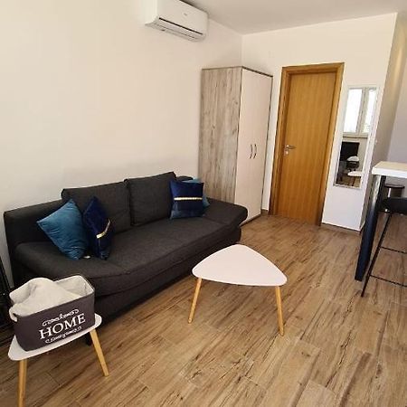 Studio Apartman Kiara 波尔 外观 照片