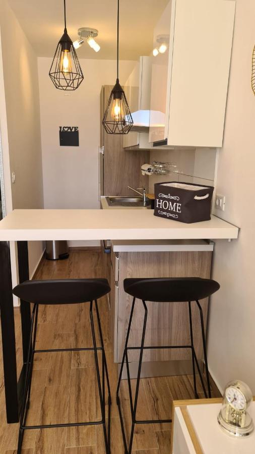 Studio Apartman Kiara 波尔 外观 照片